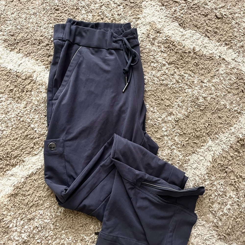 Onyx Yoga Pants